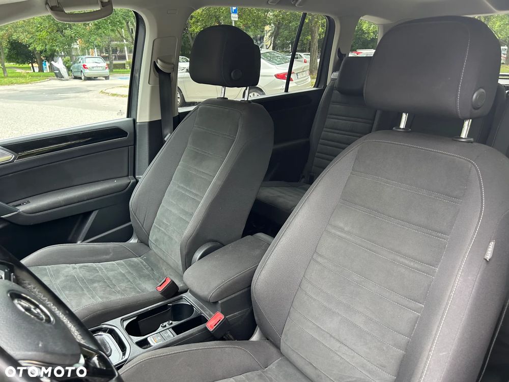 Volkswagen Touran 2.0 TDI BMT Highline DSG - 10