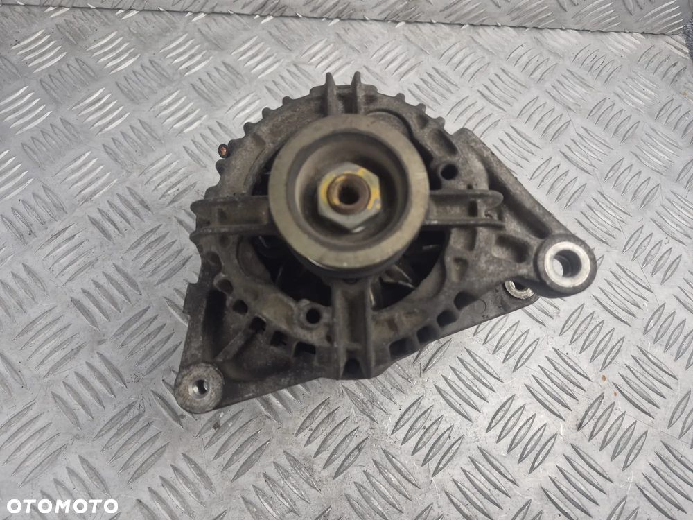 Alternator Toyota Corolla E12 0124315024 - 4