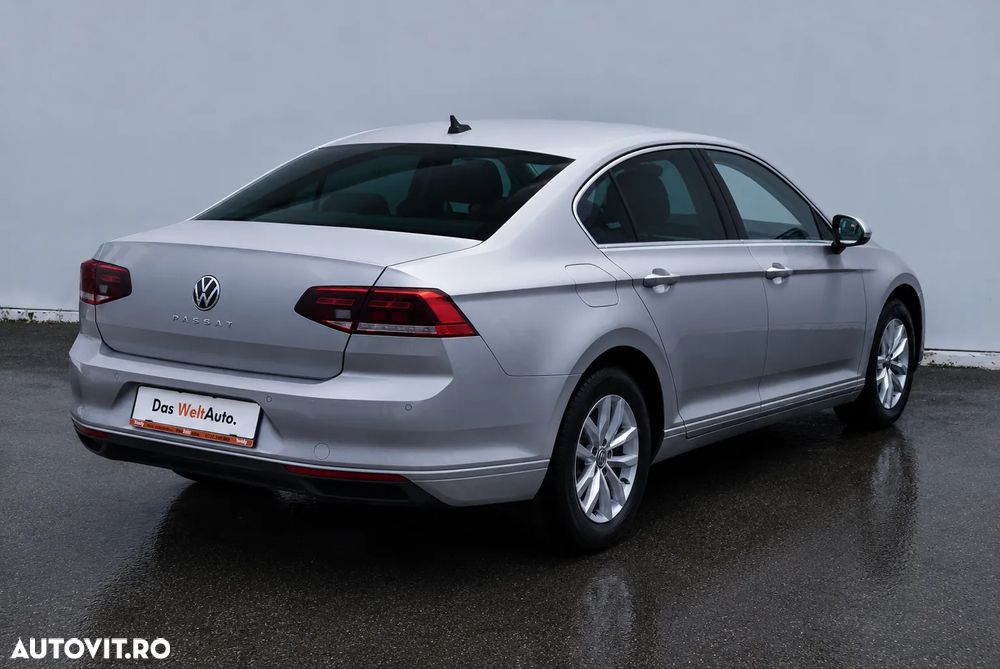 Volkswagen Passat 2.0 TDI DSG Comfortline - 5