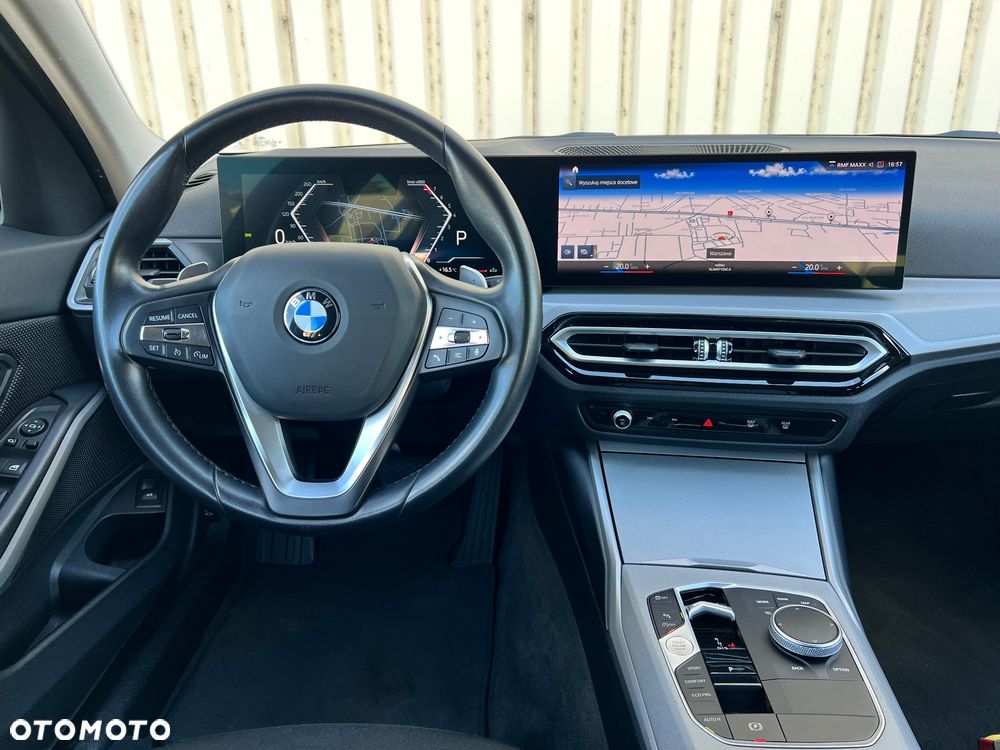 BMW Seria 3 318i Advantage - 23