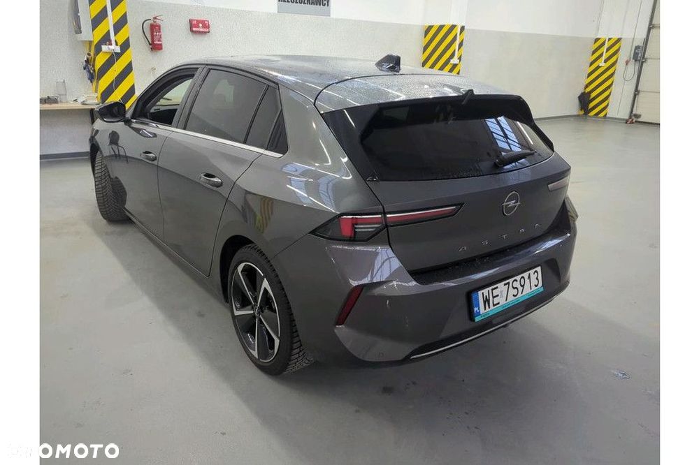 Opel Astra - 2