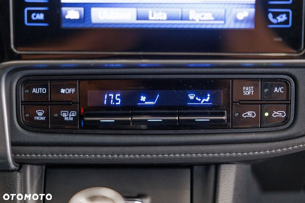 Toyota Auris - 29