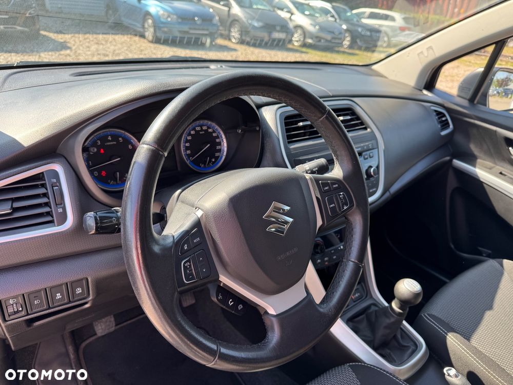 Suzuki SX4 S-Cross 1.6 Comfort - 29
