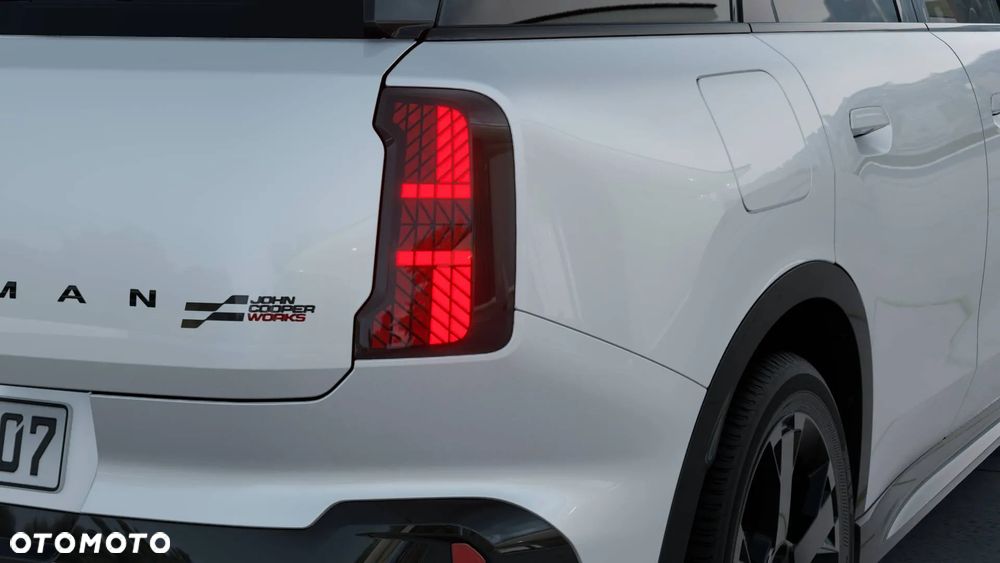 MINI John Cooper Works ALL4 sport - 8