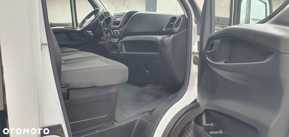 Iveco DAILY 35S15 - 15