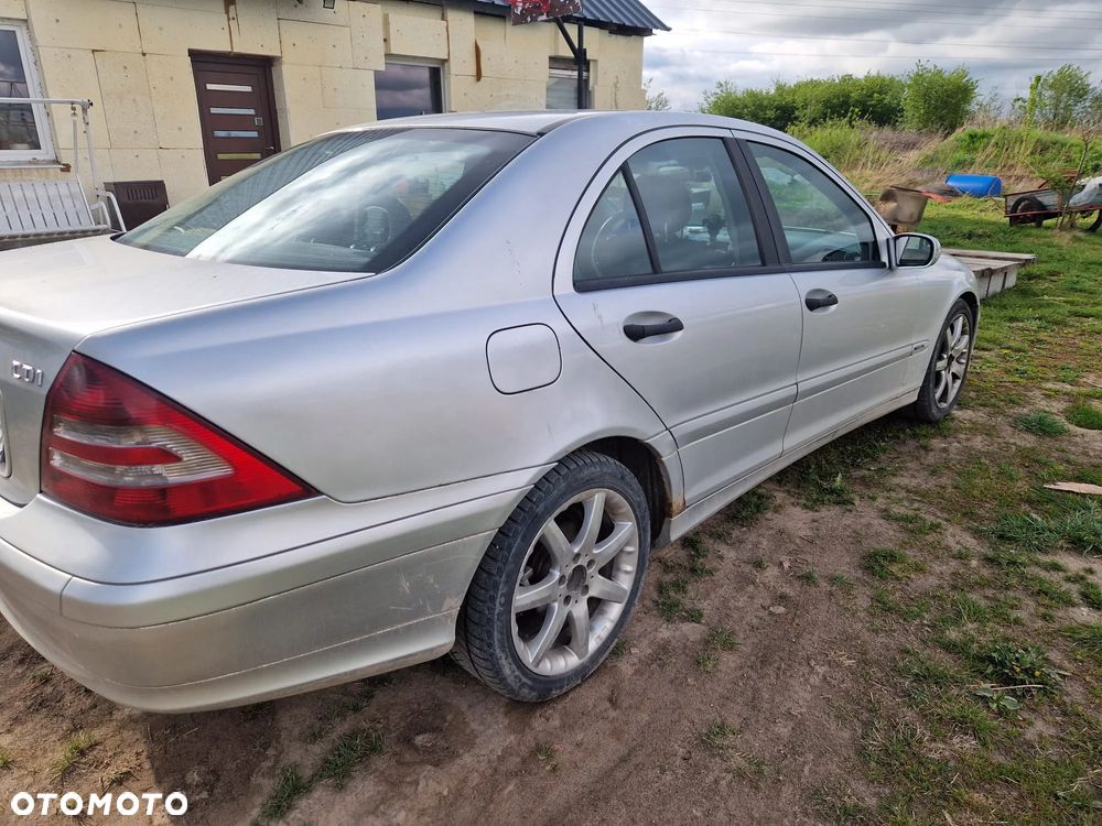 Mercedes-Benz Klasa C 200 CDI Classic - 3
