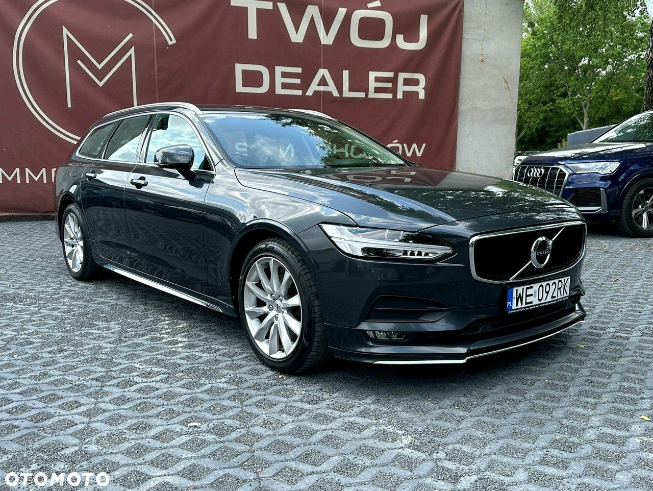 Volvo V90 D5 AWD Momentum - 2
