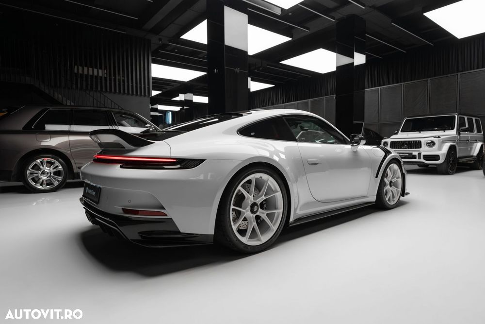 Porsche 992 - 11