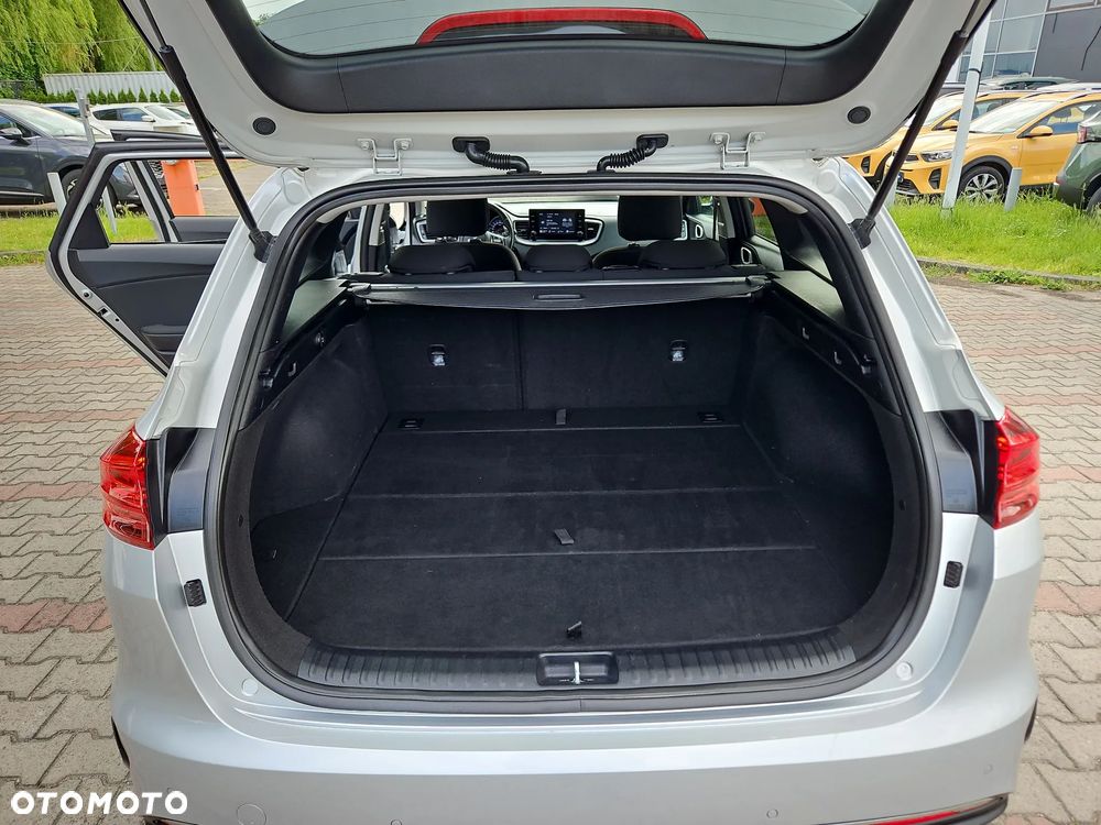 Kia Ceed 1.5 T-GDI M - 17