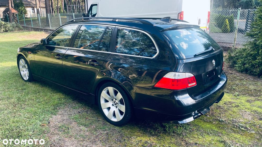 BMW Seria 5 2005 photo 4
