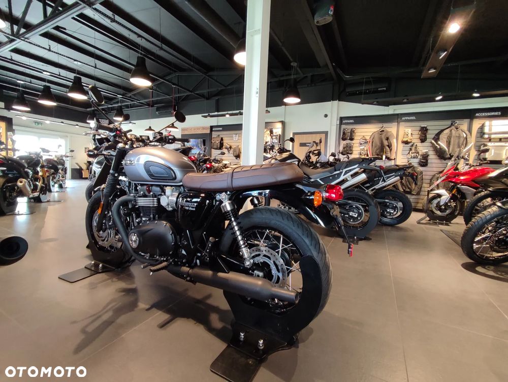 Triumph Bonneville - 1