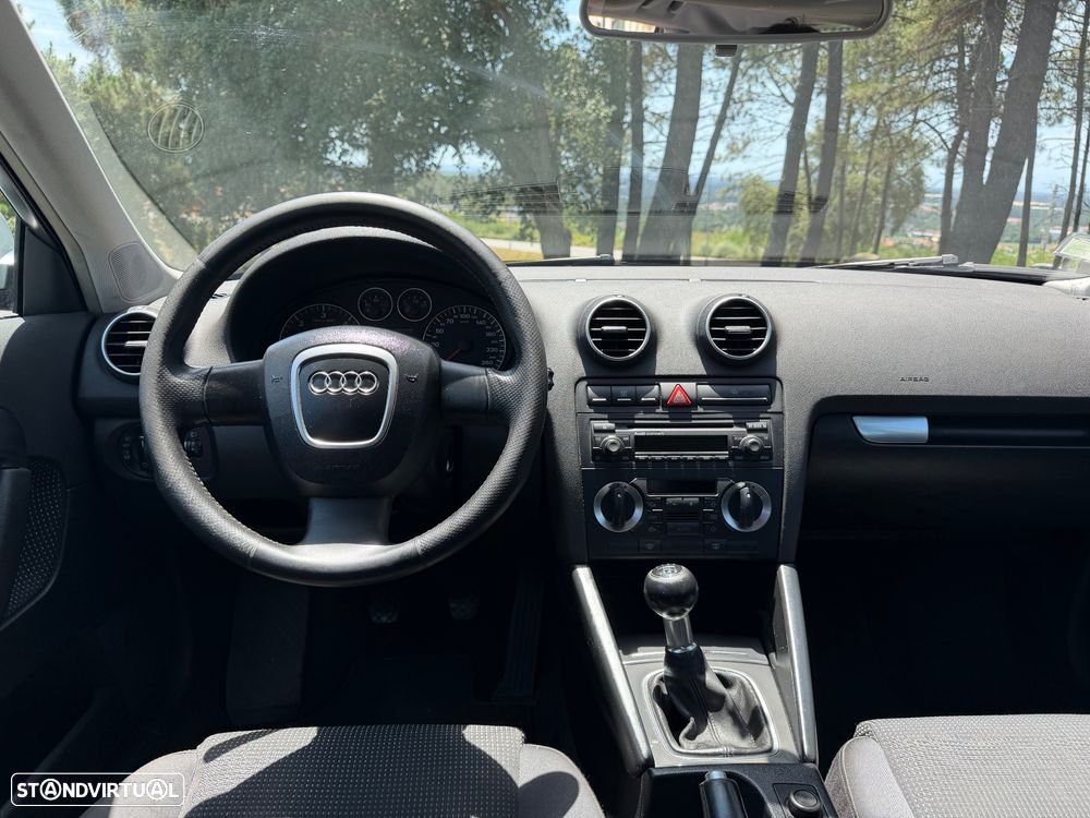 Audi A3 Sportback 2.0 TDi - 8