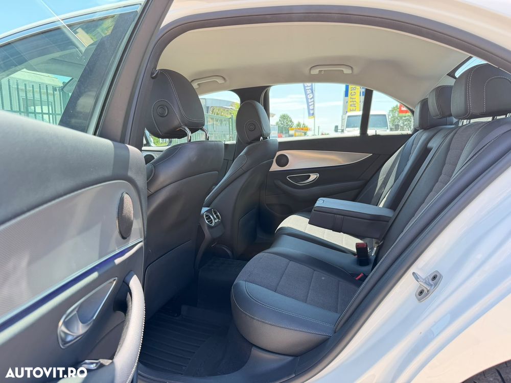Mercedes-Benz E 300 d Aut. - 22