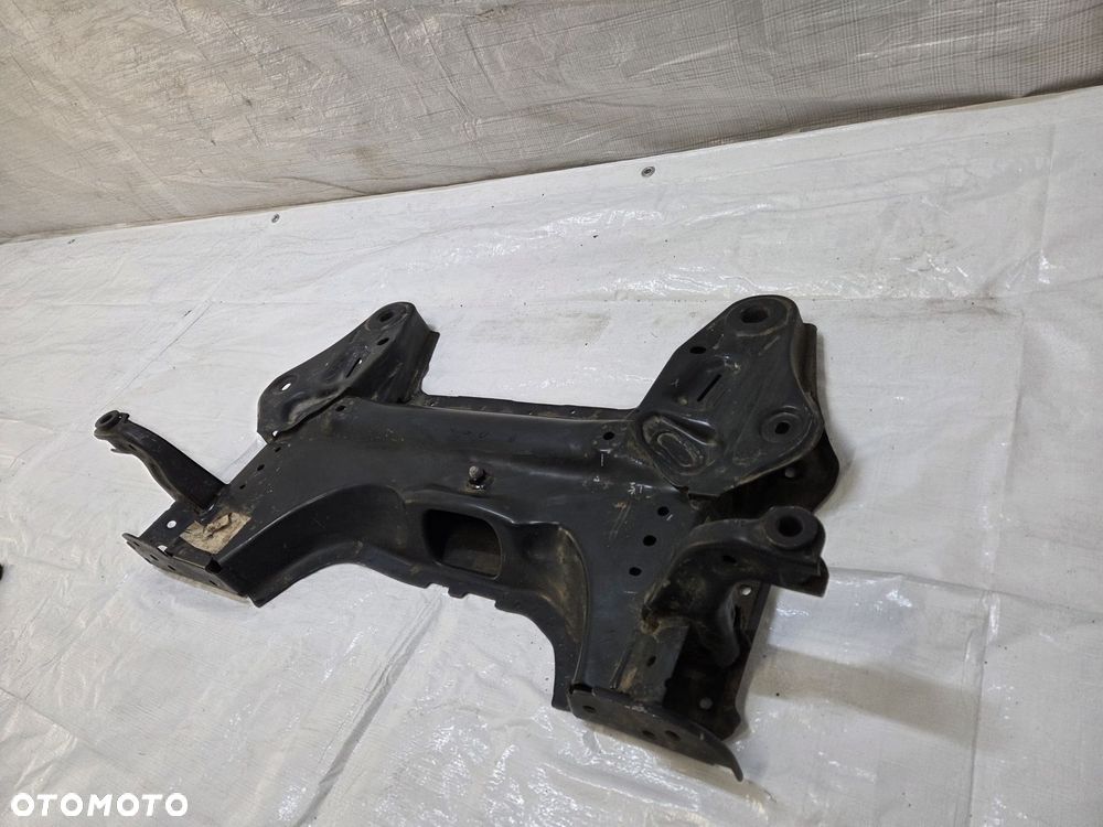 SANKI WÓZEK ZAWIESZENIA PRZÓD TRAWERS OPEL CORSA F - 4