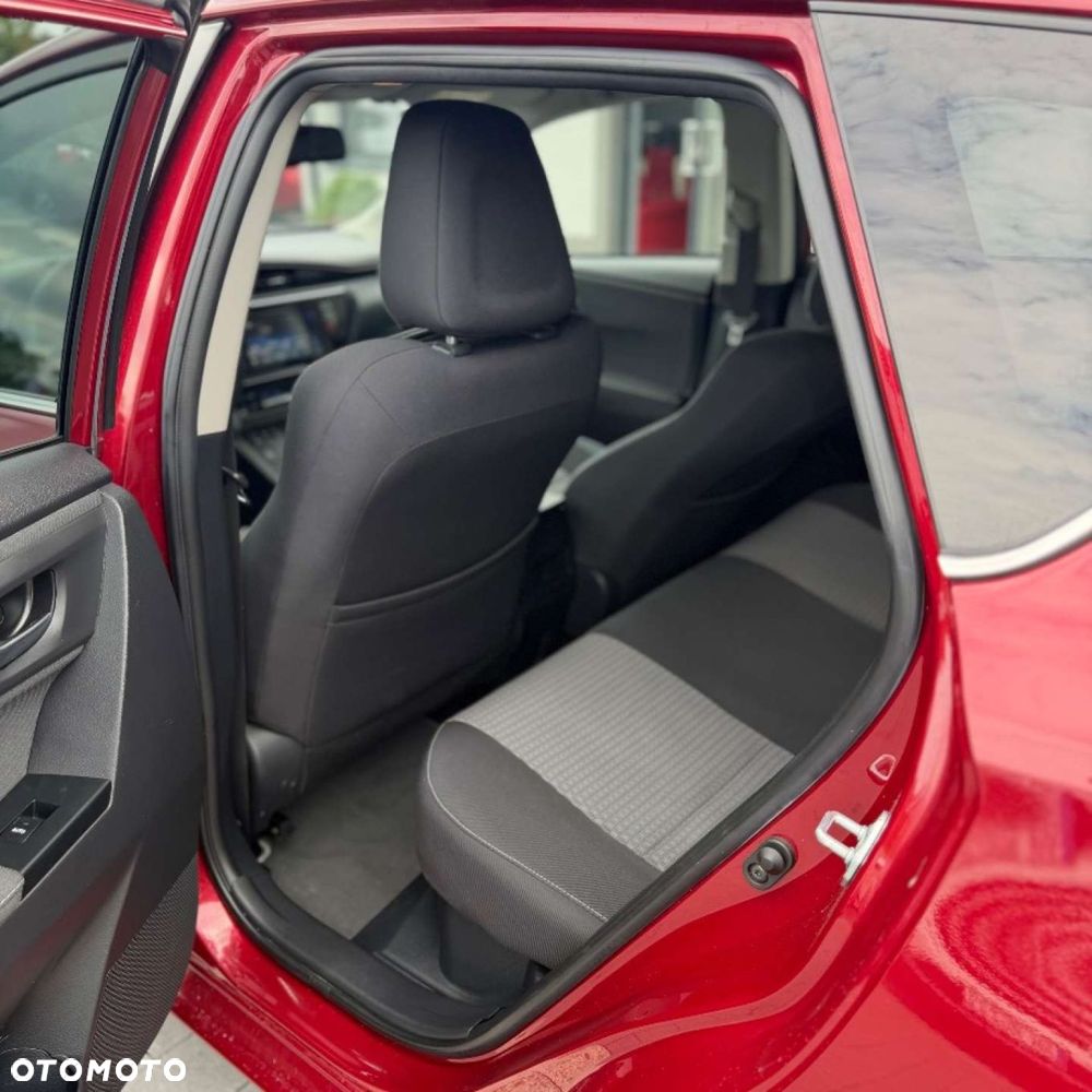 Toyota Auris - 22