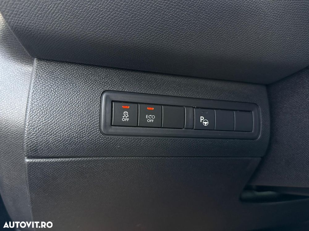 Peugeot 308 1.2 e-THP STT Allure - 12