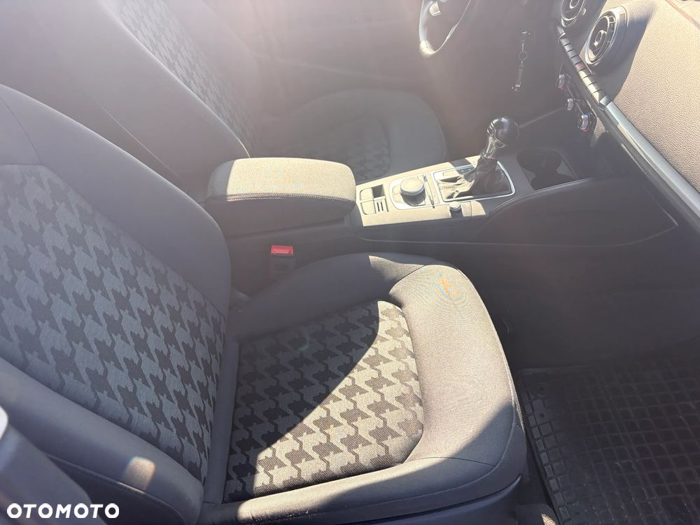 Audi A3 Limousine 1.4 TFSI Ambition S tronic - 7