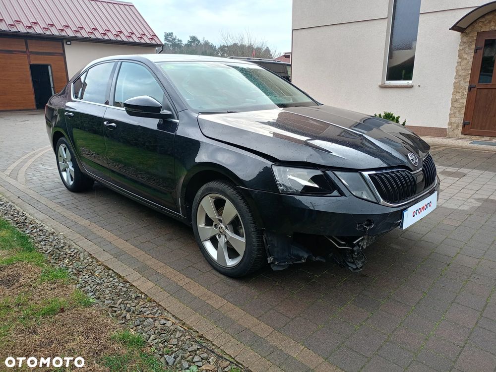 Skoda Octavia 1.6 TDI DSG Premium Edition - 2