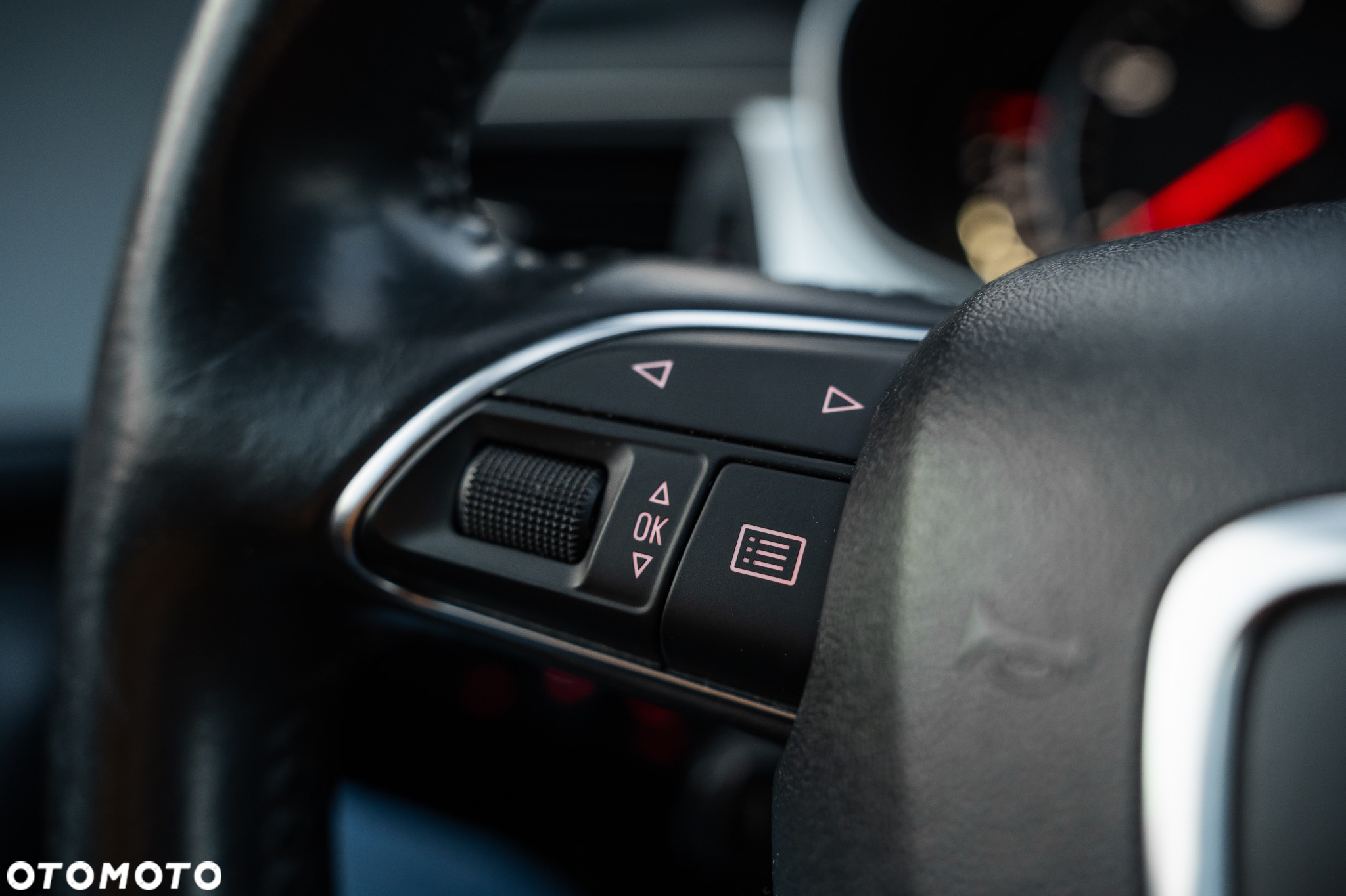 Audi A6 Avant 2.0 TDI Ultra S tronic - 24