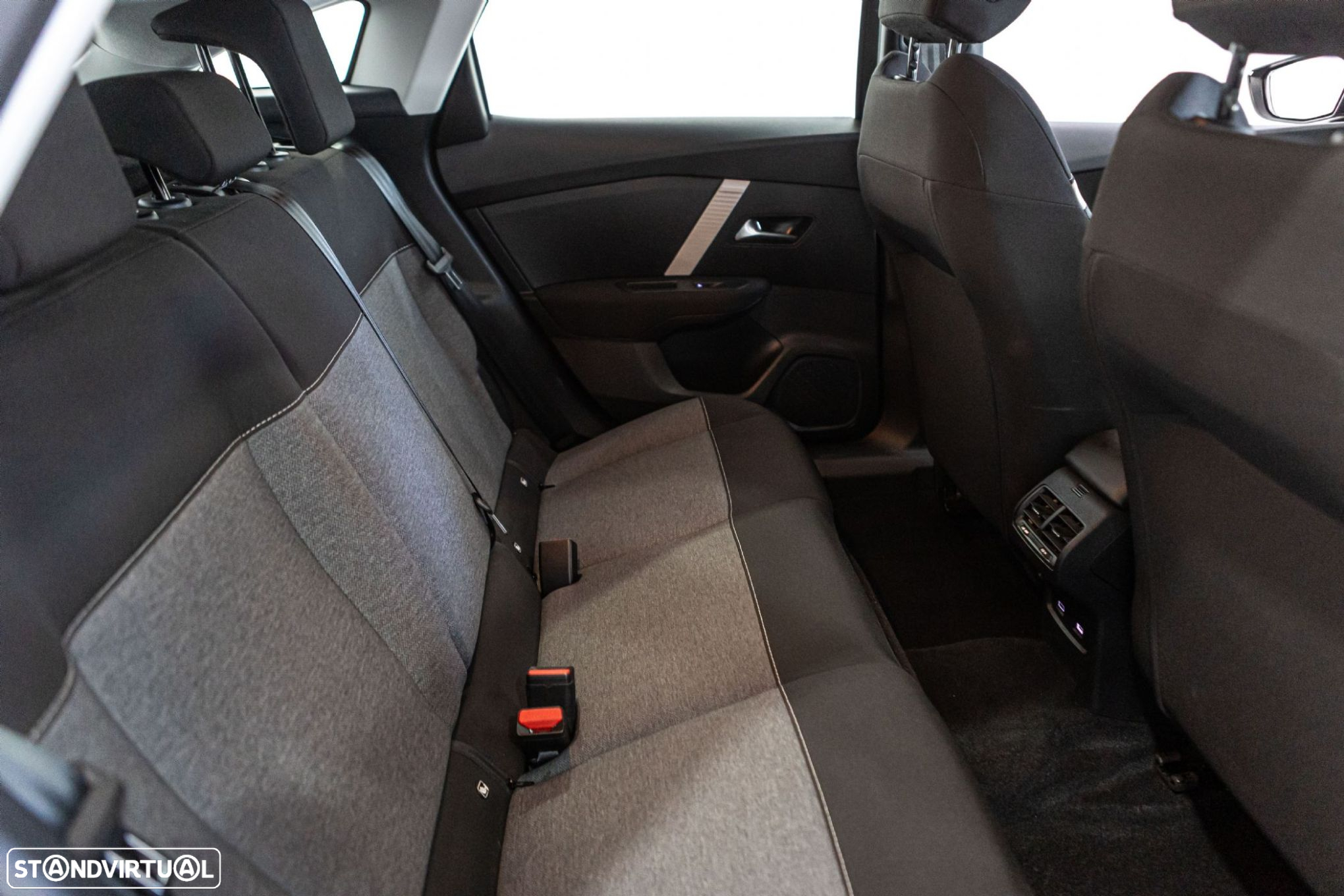 Citroën e-C4 50 kWh YOU - 11