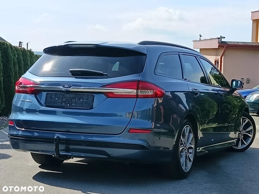 Ford Mondeo - 12