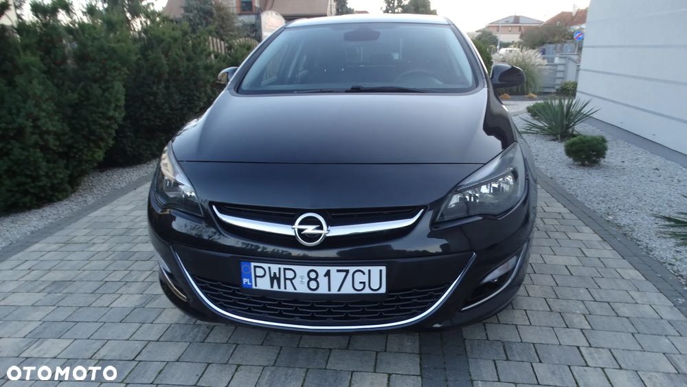 Opel Astra 1.4 Turbo Cosmo - 2