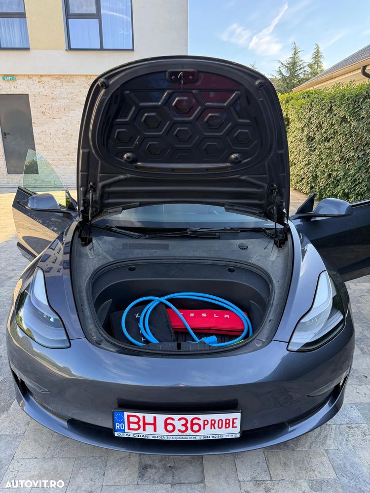 Tesla Model 3 Langstreckenbatterie Allradantrieb Dual Motor - 19