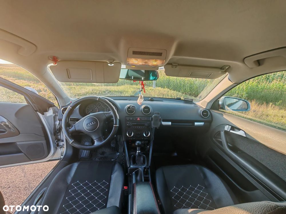 Audi A3 3-drzwiowe 1.6 Ambiente - 5
