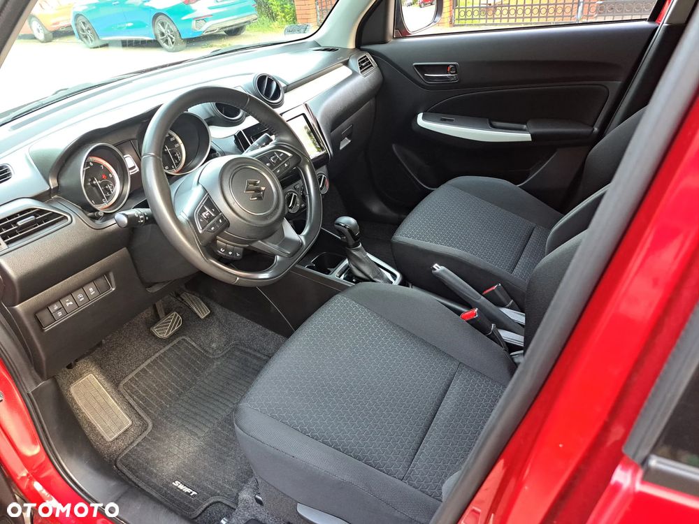 Suzuki Swift 1.2 Dualjet SHVS Premium CVT - 9