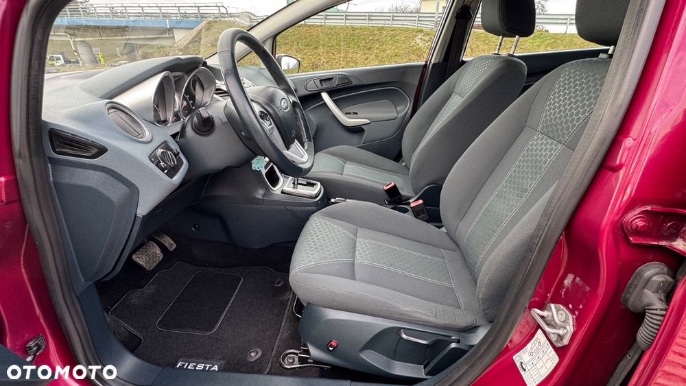 Ford Fiesta 1.4 Autom Champions Edition - 18