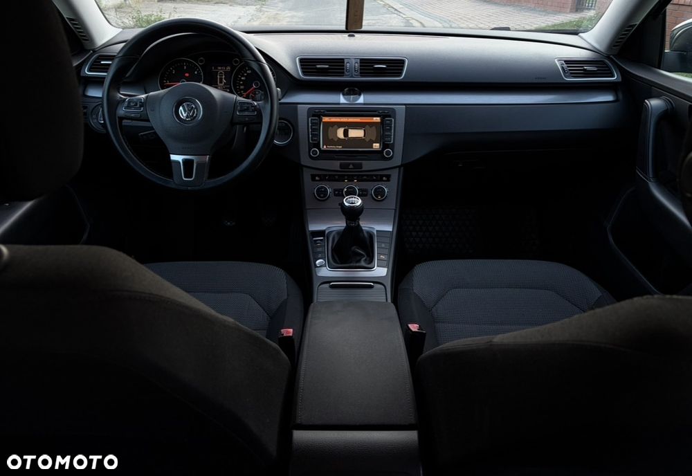 Volkswagen Passat 2.0 TDI Highline - 8