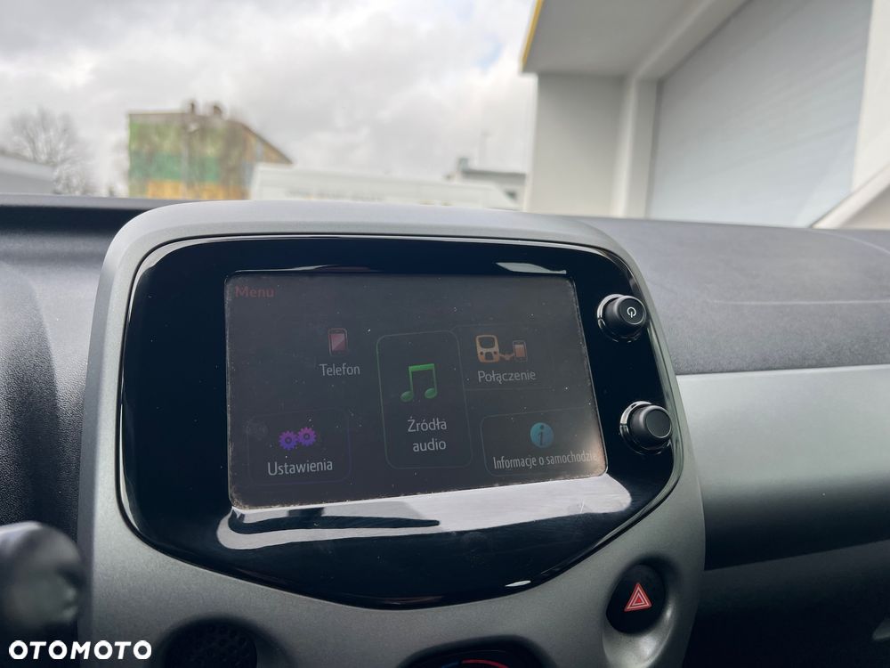 Toyota Aygo x-clusiv - 14