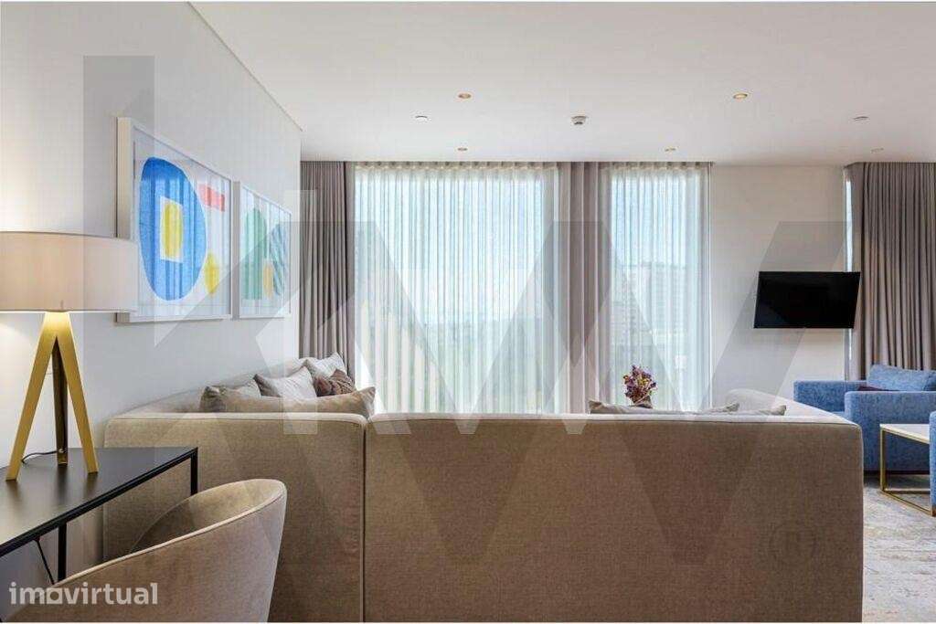Exclusivo Apartamento T4 de Luxo com Vista Rio no Martinhal Residences - Grande imagem: 3/45