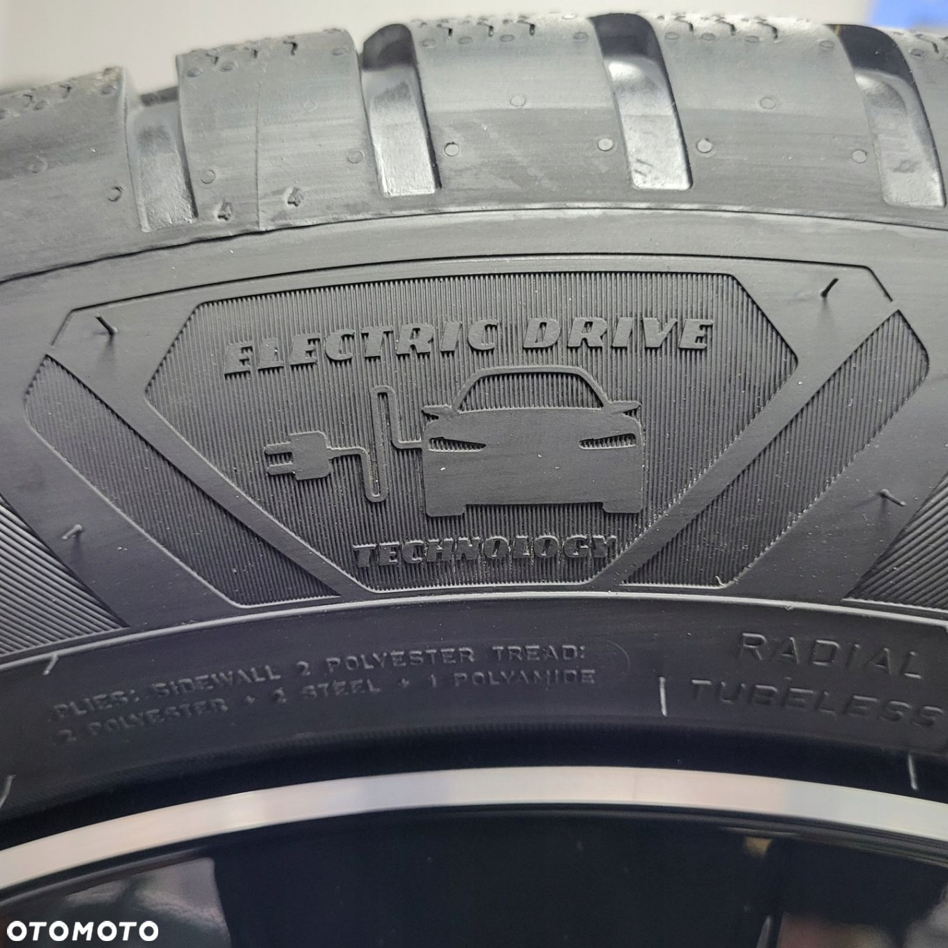 Zimowe 20 ORYGINAŁ MERCEDES EQS SUV 296 NOWE - 11