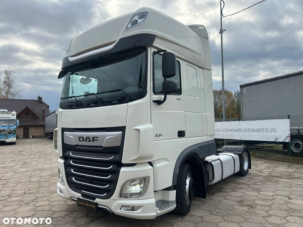DAF XF 106 480 MEGA / NOWY VTG i KLOCKI ZMIENIONE W DBK / DO WGLĄDU FAKTURA / LOW DECK / POLSKI SALON / TYLKO 553 613 KM PRZEBIEGU / ŚREDNIE SPALANIE 26.5 L !! - 1