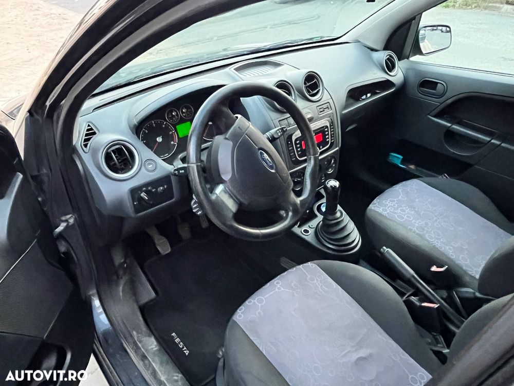 Ford Fiesta 1.4 TDCI Comfort - 8