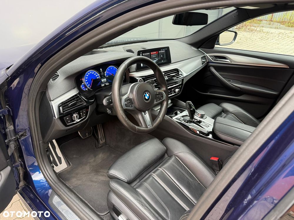 BMW Seria 5 530i xDrive M Sport sport - 18