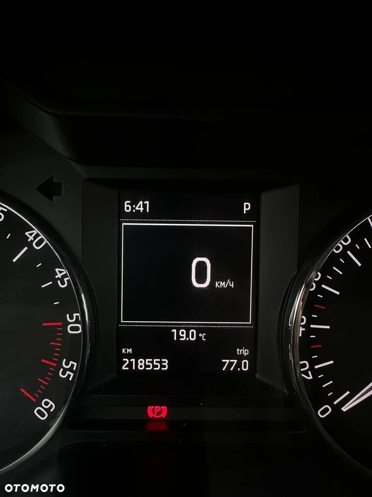 Skoda Octavia 1.6 TDI Active DSG - 7