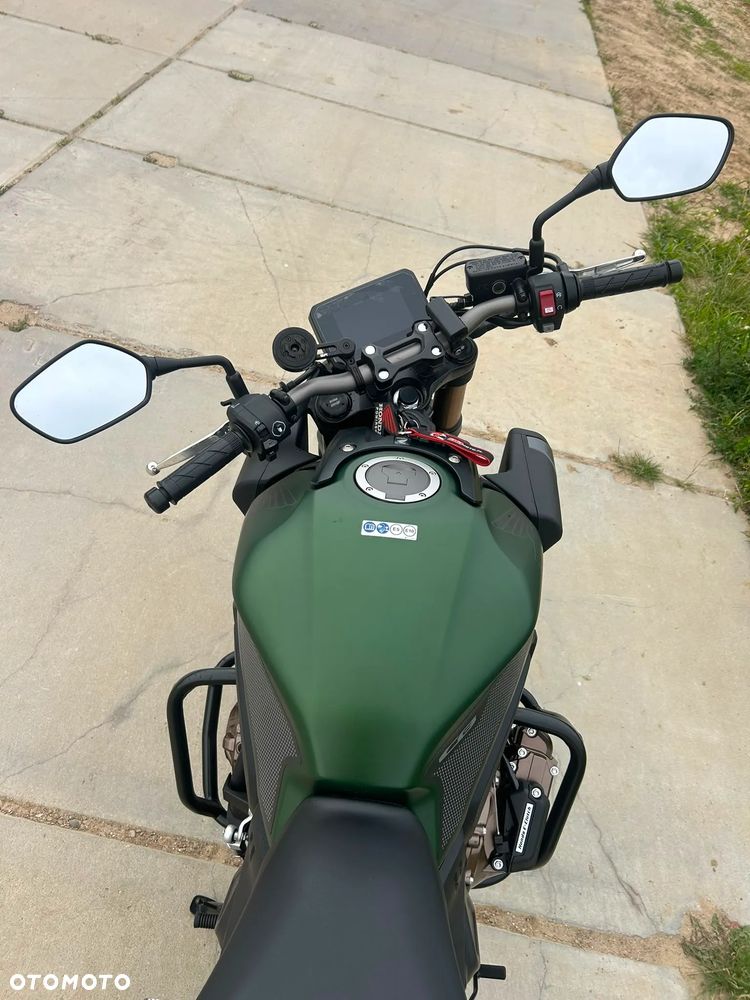 Honda CB - 16