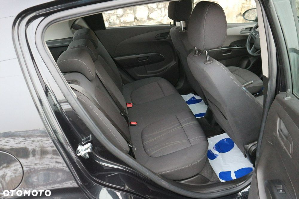 Chevrolet Aveo 1.2 LT - 7