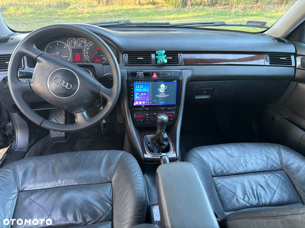Audi A6 Avant - 1