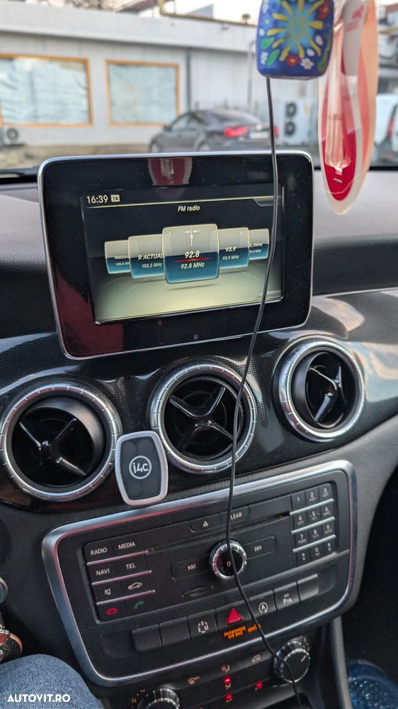 Mercedes-Benz CLA 200 - 12