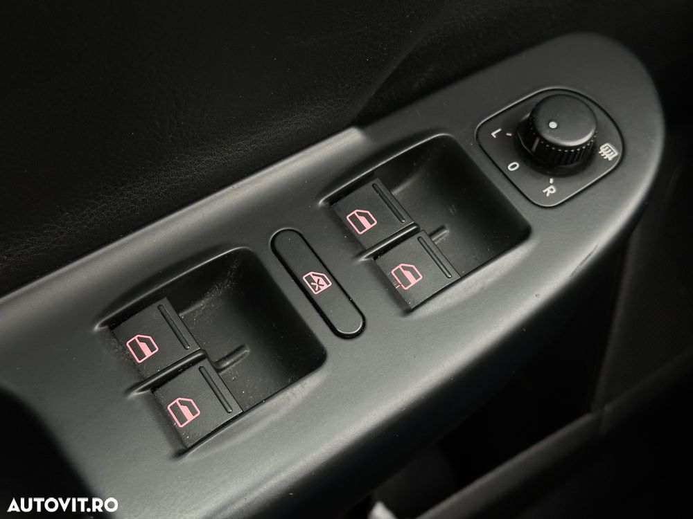 Volkswagen Passat 2.0 TDI Highline - 26