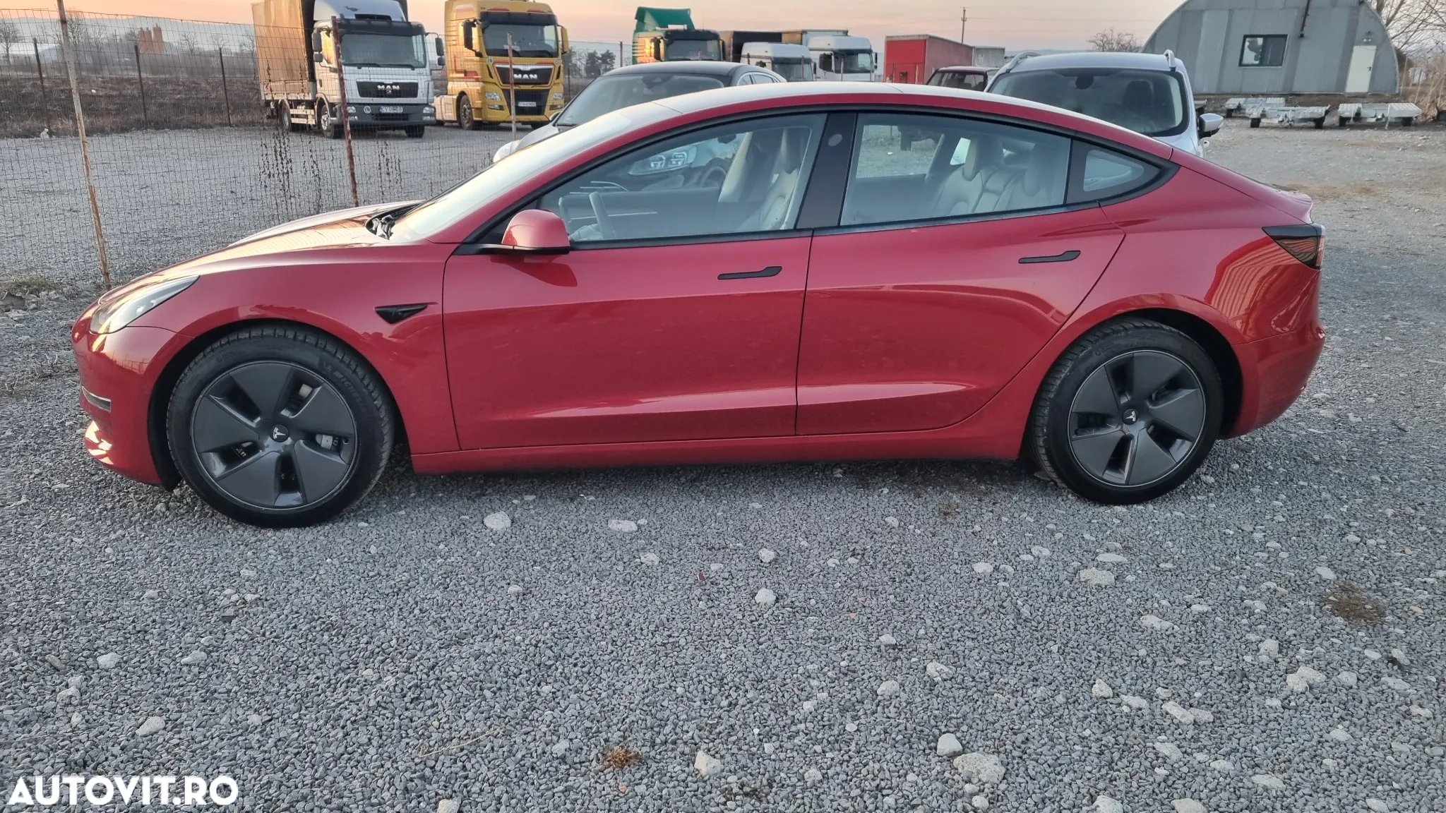 Tesla Model 3 Langstreckenbatterie Allradantrieb Dual Motor - 20