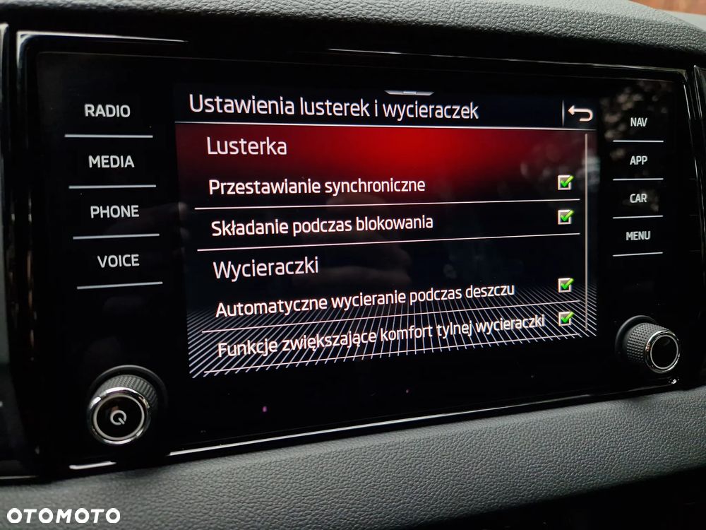 Skoda Karoq 1.5 TSI ACT Sportline DSG - 30