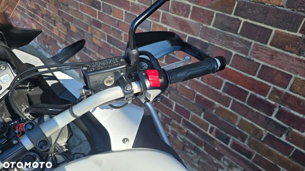Honda VFR - 8