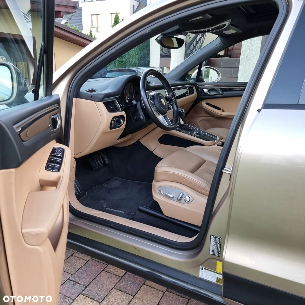 Porsche Macan - 13