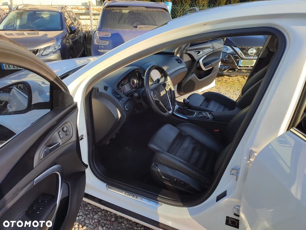 Opel Insignia 1.6 T Cosmo - 16