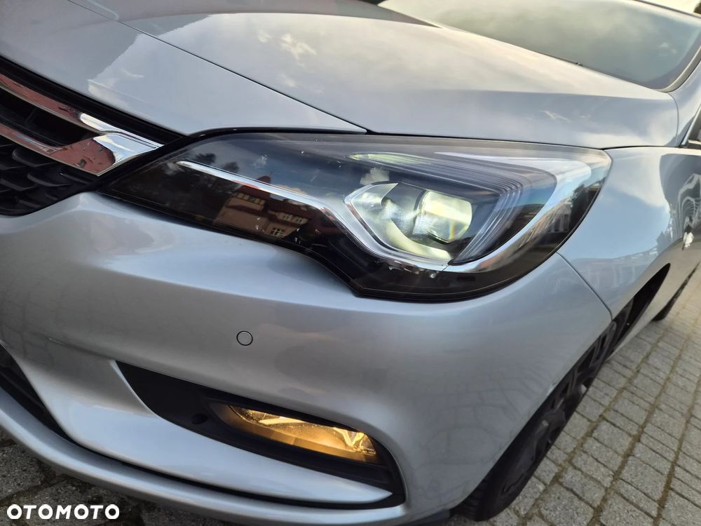 Opel Astra 1.4 Turbo Innovation - 11
