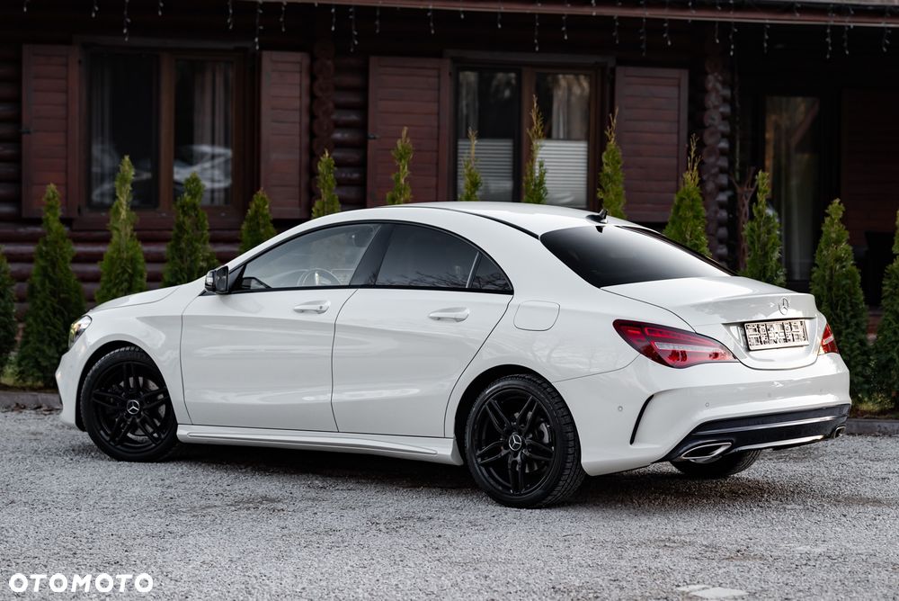 Mercedes-Benz CLA 250 AMG Line - 11